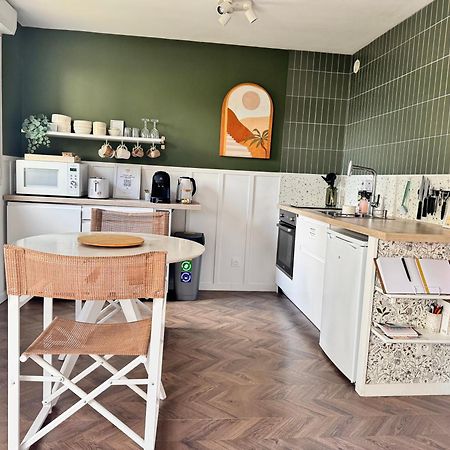 Studio La Petite Oasis- Ideal Couple - Calme - Balcon Sud - Lumineux - 10Min Du Centre & Plage - Proche Centre Juno Beach - Wifi Courseulles-sur-Mer Extérieur photo