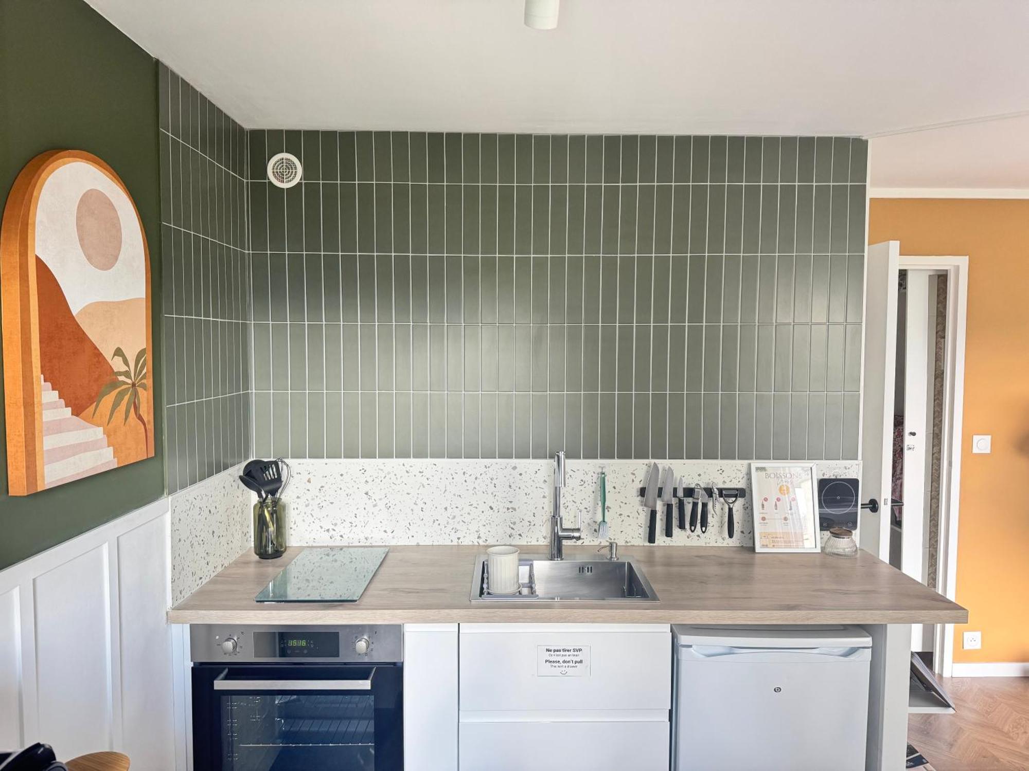 Studio La Petite Oasis- Ideal Couple - Calme - Balcon Sud - Lumineux - 10Min Du Centre & Plage - Proche Centre Juno Beach - Wifi Courseulles-sur-Mer Extérieur photo